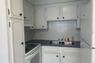 4018 6th St S, Saint Petersburg, FL 33705 - Photo 7