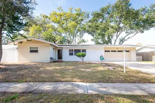 1824 Chateau Dr W, Clearwater, FL 33756 - Photo 29