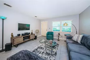 5267 81st St N, Saint Petersburg, FL 33709 - Photo 5