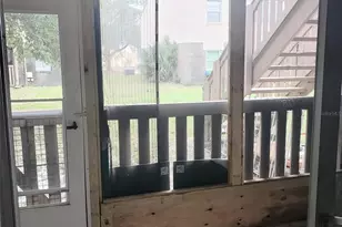 305 E Wellington Ct, Tampa, FL 33604 - Photo 9