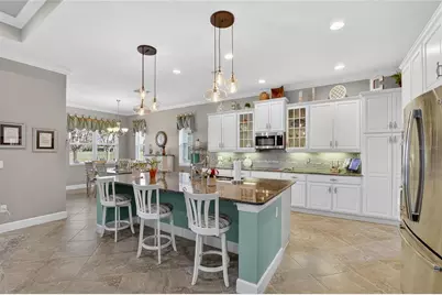 1524 Emerald Dunes Drive, Sun City Center, FL 33573 - Photo 11