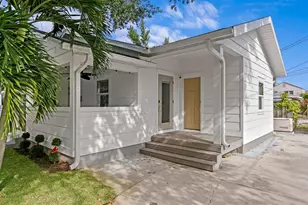 1719 11th St N, Saint Petersburg, FL 33704 - Photo 9