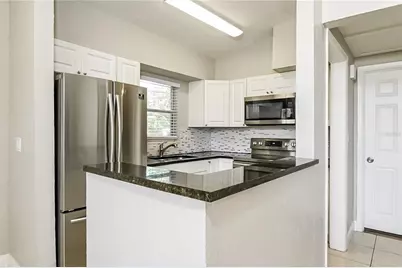 3521 Schwalbe Drive, Sarasota, FL 34235 - Photo 5
