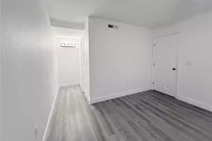 776 116th Ave, Saint Petersburg, FL 33716 - Photo 13