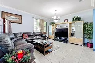2679 Lakebreeze Ln S, Clearwater, FL 33759 - Photo 7