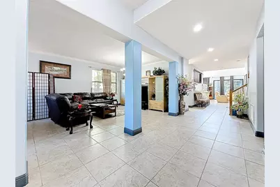 2679 Lakebreeze Lane S, Clearwater, FL 33759 - Photo 5