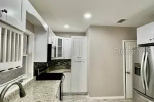 1407 Lyonshire Dr, Wesley Chapel, FL 33543 - Photo 9