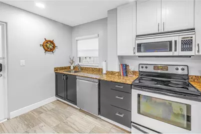 224 6th Avenue N #7, Saint Petersburg, FL 33701 - Photo 9