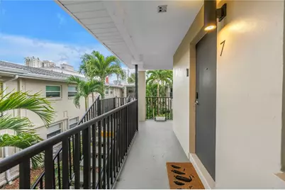 224 6th Avenue N #7, Saint Petersburg, FL 33701 - Photo 3