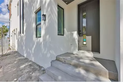 310 W Columbus Drive #2, Tampa, FL 33602 - Photo 3