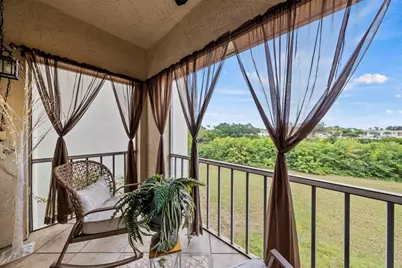 1860 Massachusetts Avenue NE #206, Saint Petersburg, FL 33703 - Photo 21