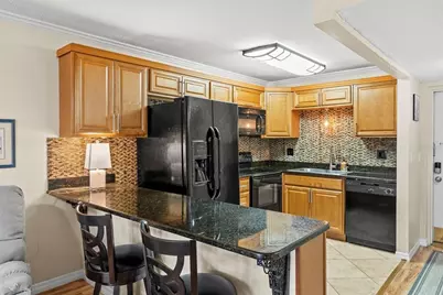 1860 Massachusetts Avenue NE #206, Saint Petersburg, FL 33703 - Photo 7