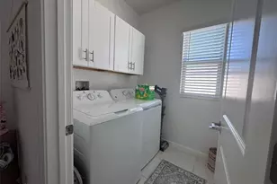 31779 Blue Passing Loop, Wesley Chapel, FL 33545 - Photo 19