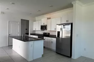 31779 Blue Passing Loop, Wesley Chapel, FL 33545 - Photo 5
