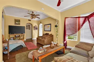 1321 28th St N, Saint Petersburg, FL 33713 - Photo 7