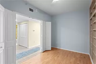 4737 Dolphin Cay Ln S, Saint Petersburg, FL 33711 - Photo 27