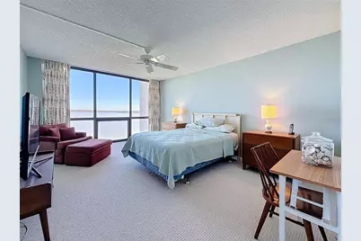 Key Capri Key Capri #301, Treasure Island, FL 33706 - Photo 37