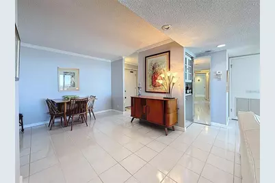 Key Capri Key Capri #301, Treasure Island, FL 33706 - Photo 17