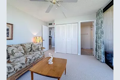 Key Capri Key Capri #301, Treasure Island, FL 33706 - Photo 27