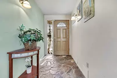 4712 E Temple Heights Road, Tampa, FL 33617 - Photo 7