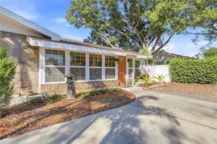 1010 45th St N, Saint Petersburg, FL 33713 - Photo 3