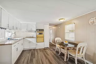 86 Pindo Palm St W, Largo, FL 33770 - Photo 9