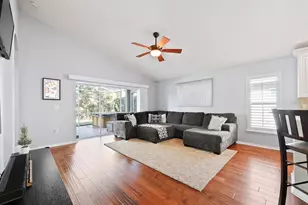 10345 Lightner Bridge Dr, Tampa, FL 33626 - Photo 9