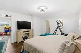 715 53rd St S, Gulfport, FL 33707 - Photo 21