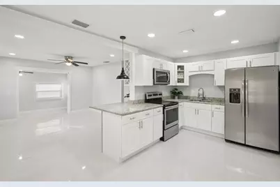 10120 Alambra Avenue, Tampa, FL 33619 - Photo 15