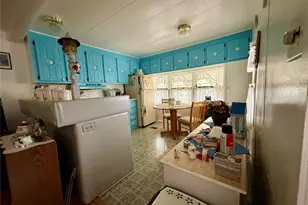 668 54th Ln S, Saint Petersburg, FL 33707 - Photo 5