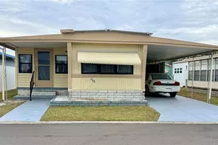 668 54th Ln S, Saint Petersburg, FL 33707 - Photo 1