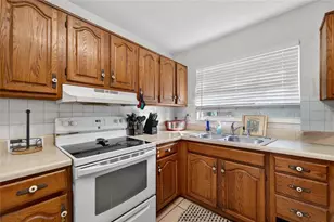 5230 45th Ave N, Saint Petersburg, FL 33709 - Photo 15