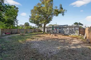 5230 45th Ave N, Saint Petersburg, FL 33709 - Photo 43