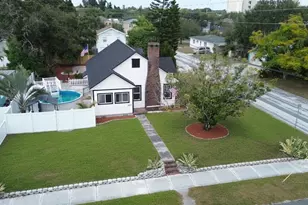 2401 8th Ave N, Saint Petersburg, FL 33713 - Photo 9