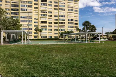 4775 Cove Circle #1002, Madeira Beach, FL 33708 - Photo 5