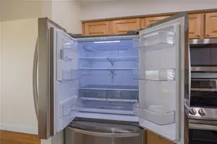 4775 Cove Cir, Madeira Beach, FL 33708 - Photo 9