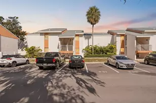 511 99th Ave N, Saint Petersburg, FL 33702 - Photo 1