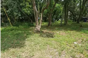832 E 145th Ave, Tampa, FL 33613 - Photo 1