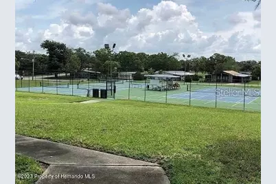 8242 Fiesta Street, Brooksville, FL 34613 - Photo 29