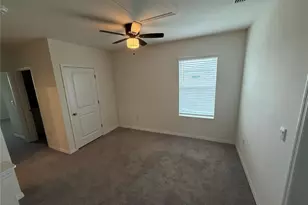 5643 Hollingworth Trl, Wesley Chapel, FL 33545 - Photo 7