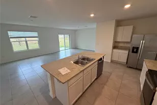 5643 Hollingworth Trl, Wesley Chapel, FL 33545 - Photo 3