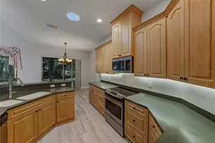 8725 Mississippi Run, Spring Hill, FL 34613 - Photo 21