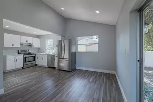 2401 Devonwoode Pl, Seffner, FL 33584 - Photo 13