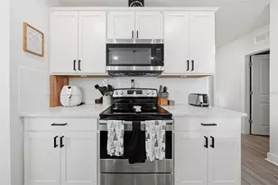 9278 Rally Spring Loop, Wesley Chapel, FL 33545 - Photo 5