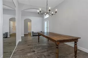 18836 Maisons Dr, Lutz, FL 33558 - Photo 9