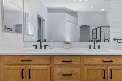 18836 Maisons Drive, Lutz, FL 33558 - Photo 47