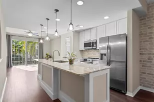 9817 Meadow Field Cir, Tampa, FL 33626 - Photo 15