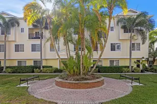 9817 Meadow Field Cir, Tampa, FL 33626 - Photo 7