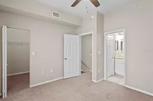 9817 Meadow Field Cir, Tampa, FL 33626 - Photo 23