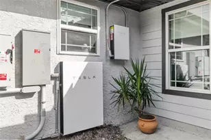 28042 Lindenhurst Dr, Wesley Chapel, FL 33544 - Photo 9